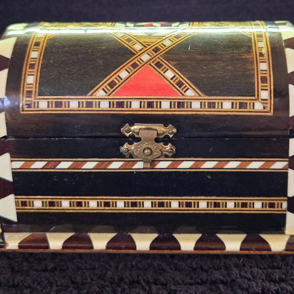 Wood Inlay Geometric Design Trinket Box/Great Condition